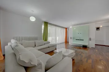 Apartament 4 camere de vanzare P-TA VICTORIEI - Bucuresti anunturi imobiliare Bucuresti