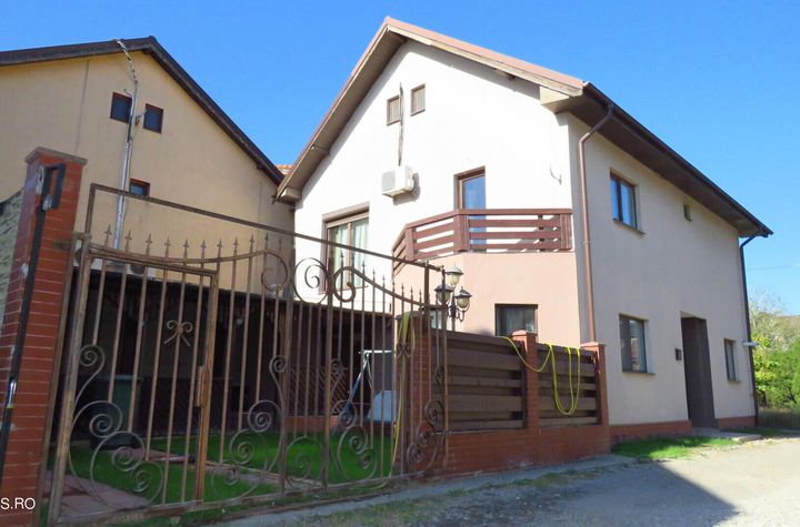 Vilă - 4 camere de vanzare CHIAJNA - Bucuresti anunturi imobiliare Bucuresti