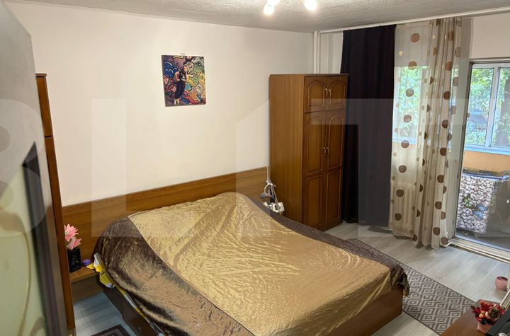 Apartament 3 camere de vanzare BUCURESTI - Bucuresti anunturi imobiliare Bucuresti