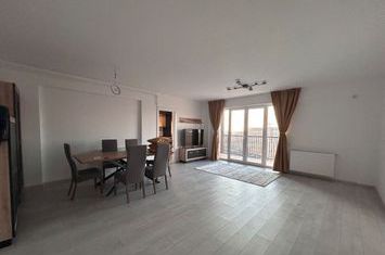 Apartament 3 camere de vanzare TRACTORU - Brasov anunturi imobiliare Brasov