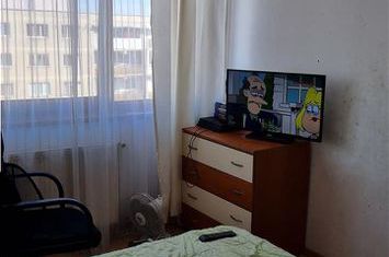 Apartament 3 camere de vanzare OSTROVENI - Valcea anunturi imobiliare Valcea