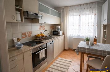 Apartament 4 camere de inchiriat CENTRAL - Covasna anunturi imobiliare Covasna