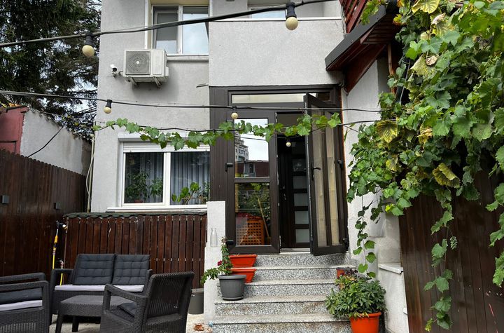 Vilă - 3 camere de vanzare COLENTINA - Bucuresti anunturi imobiliare Bucuresti