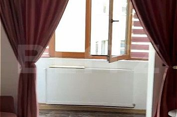Apartament 3 camere de vanzare DEMOCRATIEI - Prahova anunturi imobiliare Prahova