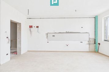 Apartament la mansardă în Freidorf - Shopping City anunturi imobiliare Timis