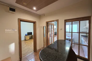 Apartament 2 camere de vanzare 1 MAI - Bucuresti anunturi imobiliare Bucuresti