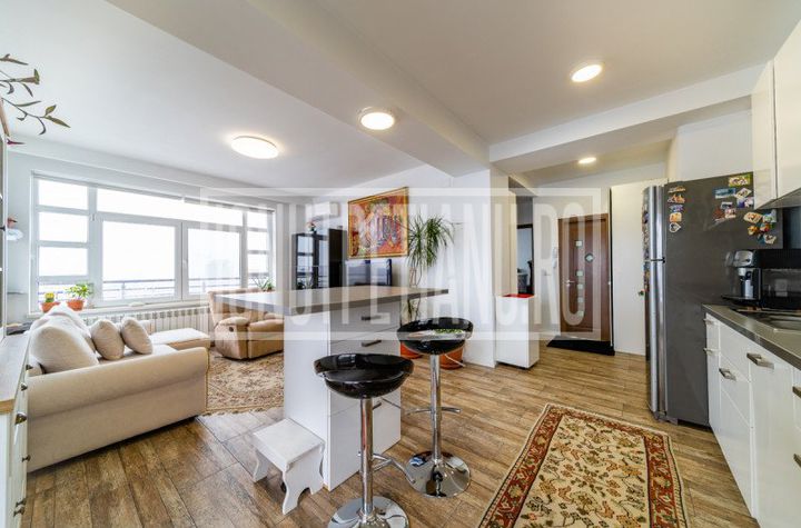 Apartament 3 camere de vanzare BANEASA - Bucuresti anunturi imobiliare Bucuresti