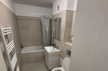 Garsonieră de inchiriat TRACTORU - Brasov anunturi imobiliare Brasov