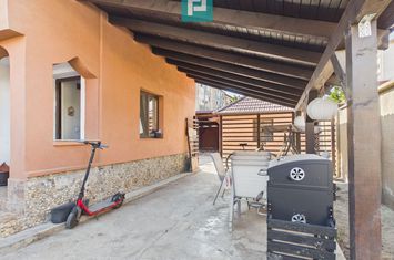 Casă 4 camere, 2 bucătării, 2 băi – zona UTA Arad anunturi imobiliare Arad