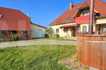 Casă - 16 camere de vanzare BICFALAU - Covasna anunturi imobiliare Covasna