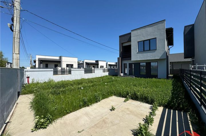Vilă - 3 camere de vanzare EXTERIOR VEST - Vrancea anunturi imobiliare Vrancea