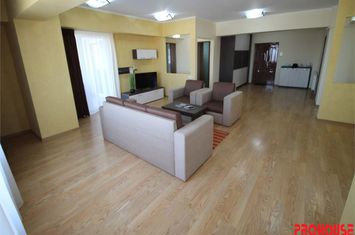 Apartament 4 camere de inchiriat STEFAN CEL MARE - Bacau anunturi imobiliare Bacau