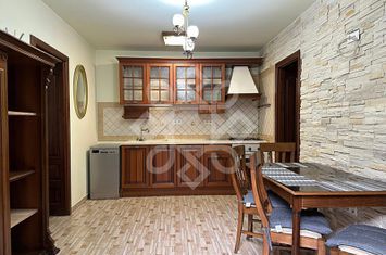 Casa 2 camere de inchiriat zona Sirul Canonicilor Oradea anunturi imobiliare Bihor