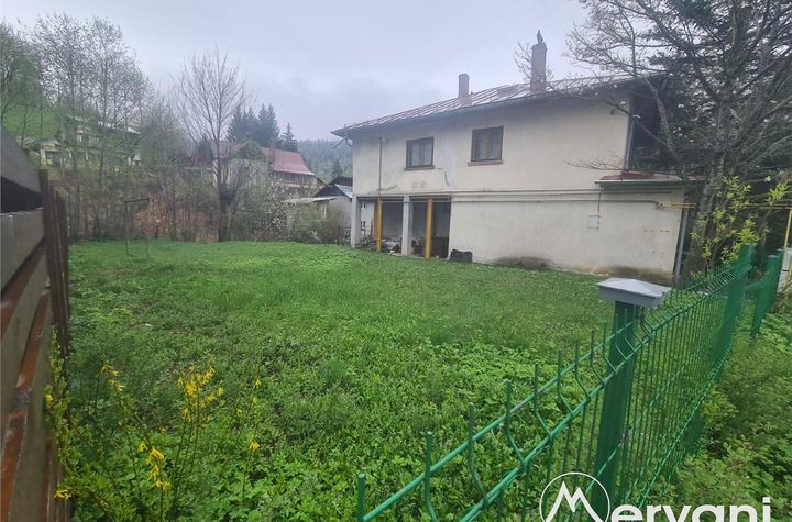 Apartament 3 camere de vanzare BUSTENI - Prahova anunturi imobiliare Prahova