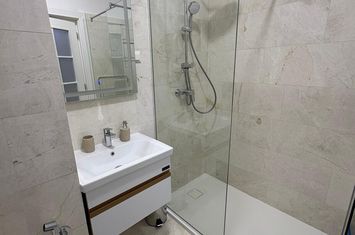 Mută-te în Royal Town! Confortul pe care îl meriți în Copou. anunturi imobiliare Iasi