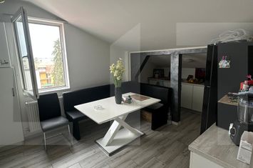 Apartament 5 camere de vanzare ARAD - Arad anunturi imobiliare Arad