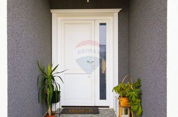 Casă + Apartament Separat - 0% TVA 0% COMISION - Hlincea - 5 Camere anunturi imobiliare Iasi