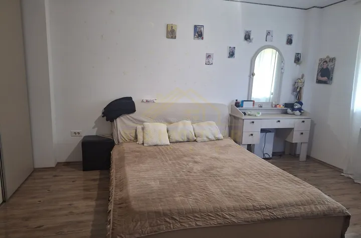 APARTAMENT 2 CAMERE-MOBILAT-PRIMARIE anunturi imobiliare Bucuresti