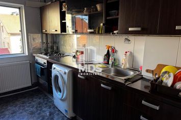 Apartament 3 camere de vanzare COMPLEX STUDENTESC - Timis anunturi imobiliare Timis
