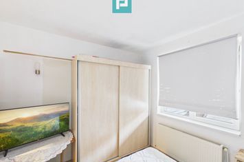 Apartament 43 mp, mobilat, AC, parter, decomandat anunturi imobiliare Timis