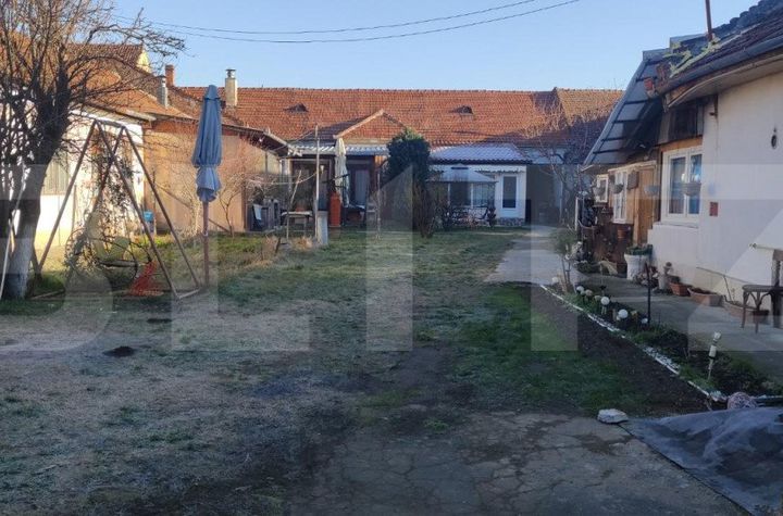 Casă - 8 camere de vanzare ORADEA - Bihor anunturi imobiliare Bihor