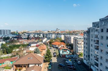 Apartament amenajat cu 2 camere, decomandat la Intim Comision 0 anunturi imobiliare Arad