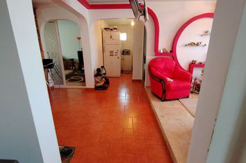 Apartament 4 camere de vanzare FRUMOASA - Iasi anunturi imobiliare Iasi