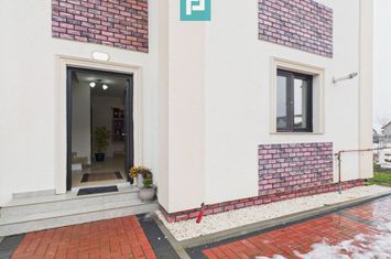 Casă în Giarmata P+1- zona dezvoltată + utilități anunturi imobiliare Timis