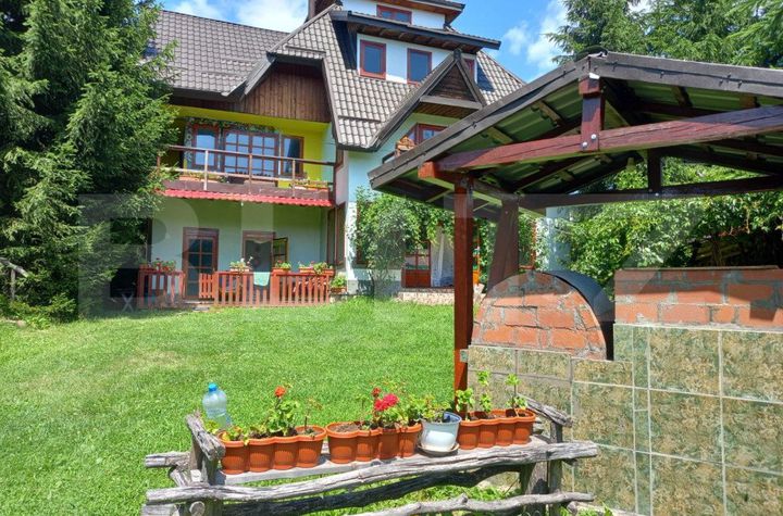Vilă - 8 camere de vanzare POIANA STAMPEI - Suceava anunturi imobiliare Suceava
