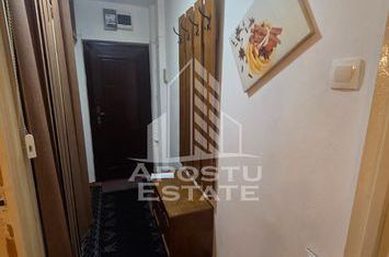 Garsoniera cu bucatarie separat ,zona Dacia anunturi imobiliare Timis