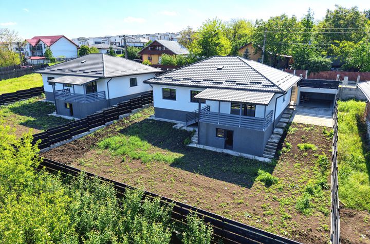 Casă - 4 camere de vanzare PRIMAVERII - Iasi anunturi imobiliare Iasi