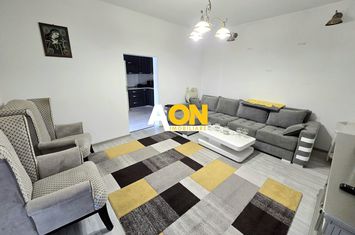 Casă Înșiruită de Închiriat, 4 Camere, Zona Centru anunturi imobiliare Alba