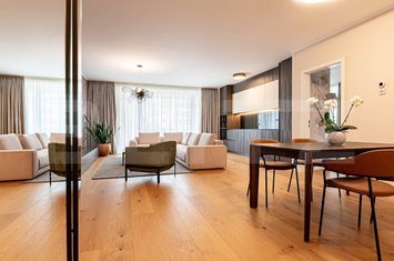Apartament 4 camere de vanzare VOLUNTARI - Bucuresti anunturi imobiliare Bucuresti
