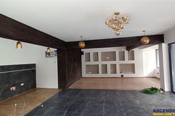 Spațiu comercial de vanzare TRACTORUL - Brasov anunturi imobiliare Brasov