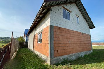 Casă - 3 camere de vanzare REMETEA CHIOARULUI - Maramures anunturi imobiliare Maramures