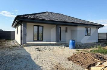 Casă - 4 camere de vanzare SANPETRU - Brasov anunturi imobiliare Brasov