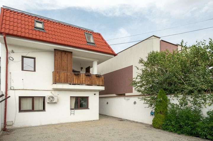 Vilă - 12 camere de vanzare POPESTI-LEORDENI - Bucuresti anunturi imobiliare Bucuresti
