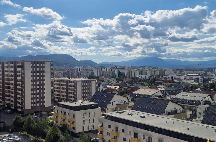 Apartament 3 camere de inchiriat TRACTORUL - Brasov anunturi imobiliare Brasov