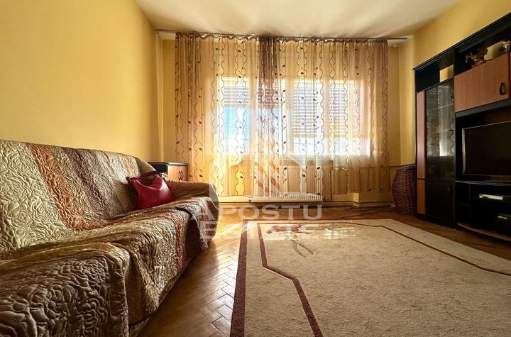 Apartament 4 camere, centrala proprie, zona Sagului anunturi imobiliare Timis