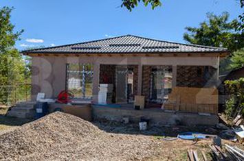 Vilă - 4 camere de vanzare TARGOVISTE - Dambovita anunturi imobiliare Dambovita