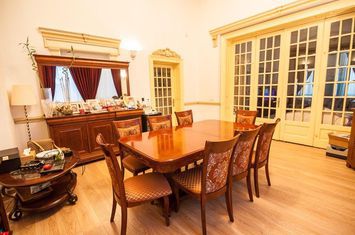 Apartament 5 camere de vanzare P-TA SFANTUL STEFAN - Bucuresti anunturi imobiliare Bucuresti