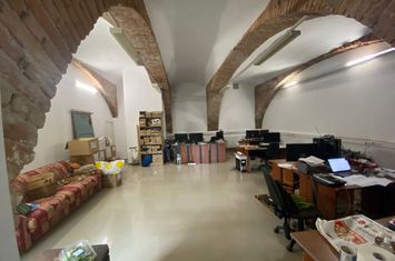Spațiu comercial de inchiriat BRASOV - Brasov anunturi imobiliare Brasov