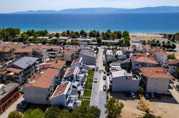 Mezonetă nouă 2 dorm., 90 mp — Paralia Ofriniou anunturi imobiliare Grecia