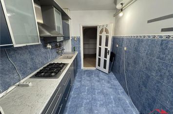 Apartament 3 camere de vanzare CENTRAL - Vrancea anunturi imobiliare Vrancea