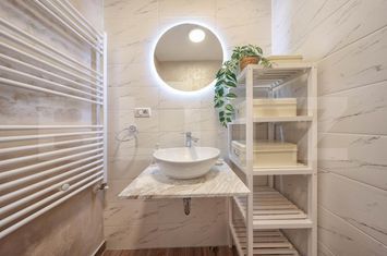 Apartament 2 camere de vanzare TRACTORU - Brasov anunturi imobiliare Brasov
