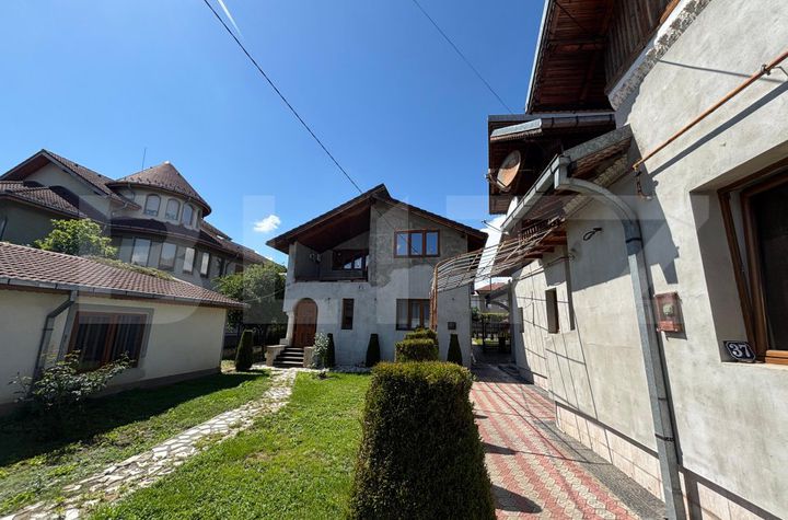 Vilă - 6 camere de vanzare TARGOVISTE - Dambovita anunturi imobiliare Dambovita