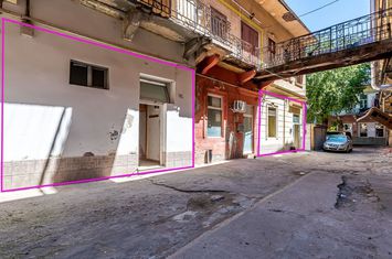 Spațiu birouri central cu 2 intrări pe Str. Unirii 1 Arad. anunturi imobiliare Arad
