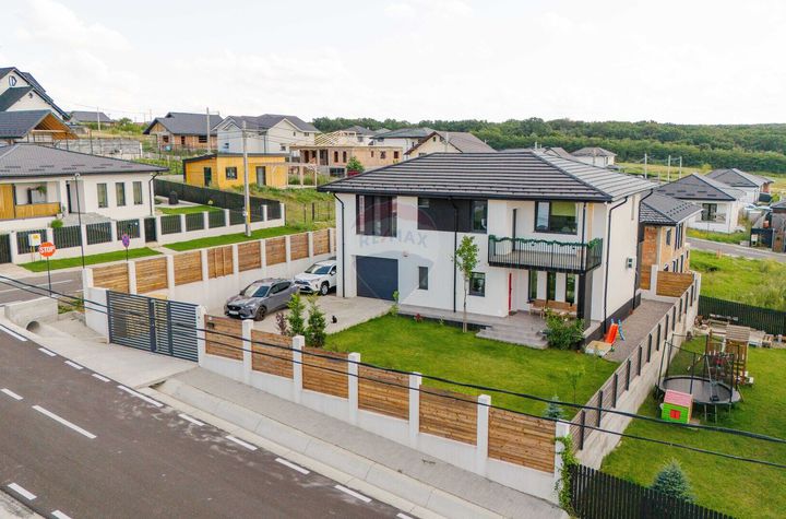 Casă 5 Camere, 0% Comision, Smart Home Clasa A, Cornești, Iași anunturi imobiliare Iasi