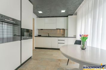 Apartament 3 camere de vanzare AVANTGARDEN - Brasov anunturi imobiliare Brasov