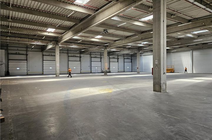 Spațiu industrial de inchiriat EST - Sibiu anunturi imobiliare Sibiu